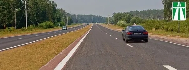 Иллюстрация к вопросу: Разрешено ли обучать вождению на этой дороге?