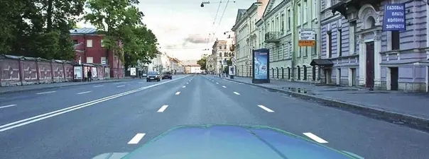 Иллюстрация к вопросу: Разрешается ли Вам двигаться на грузовом автомобиле по этой полосе?