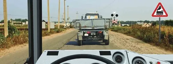 Иллюстрация к вопросу: Можно ли Вам начать обгон в населенном пункте?