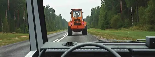 Иллюстрация к вопросу: Можно ли Вам выполнить обгон при наличии этой разметки?
