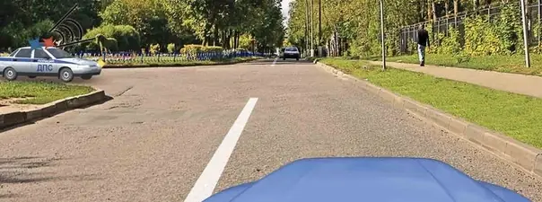 Иллюстрация к вопросу: При движении в каком направлении Вы должны уступить дорогу автомобилю с включенными проблесковым…