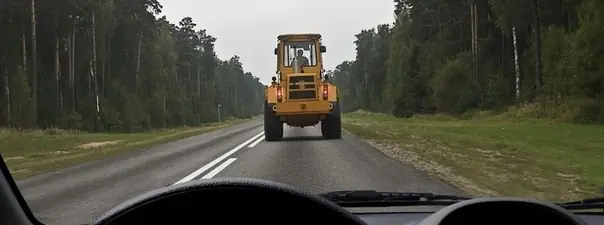 Иллюстрация к вопросу: Можно ли Вам выполнить обгон при наличии данной разметки?