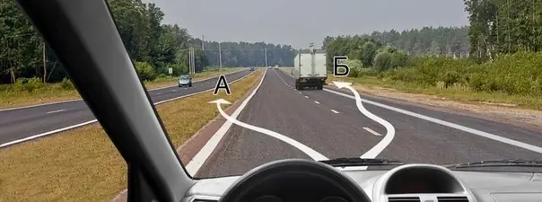 Иллюстрация к вопросу: В каком из указанных мест Вам разрешено пересечь сплошную линию разметки и остановиться?