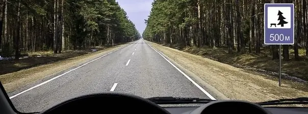 Иллюстрация к вопросу: В каком месте на данном участке дороги Вам разрешено поставить автомобиль на длительную стоянку?