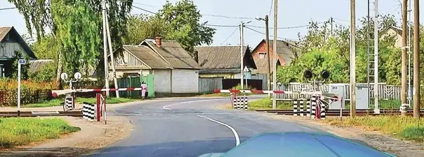 Иллюстрация к вопросу: В данной ситуации Вы должны остановиться: